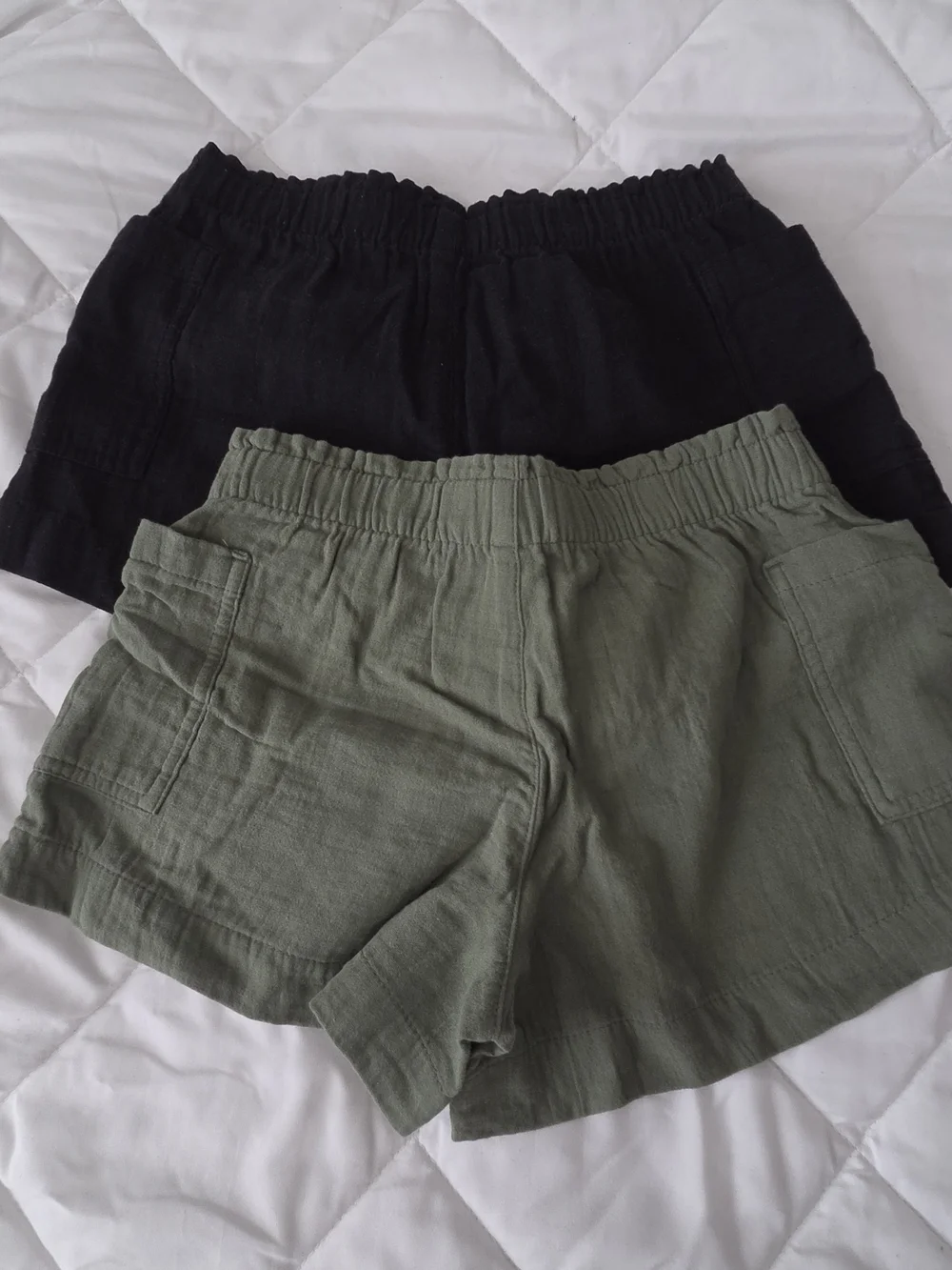 Old Navy Linen-Blend Shorts — Olive and Black